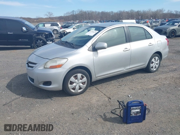 2008 Toyota Yaris with VIN JTDBT903284009639, listed as a IAAI auction lot 41793629 with 40,000 mi miles. Bid and sale history available at carsss.com. Image 2.