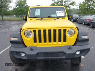 2020 Jeep Wrangler Unlimited Sport S with VIN 1C4HJXDN8LW269539, listed as a IAAI auction lot 42317928 with 63,924 mi miles and . Bid and sale history available at DreamBid. Image 12.