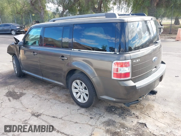 2011 Ford Flex SE with VIN 2FMGK5BC1BBD24309, listed as a IAAI auction lot 41483020 with 1 mi miles. Bid and sale history available at carsss.com. Image 3.