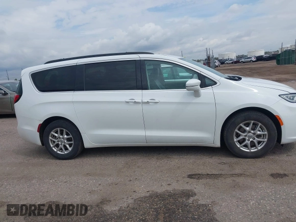 2022 Chrysler Pacifica Touring L with VIN 2C4RC1BG5NR170186, listed as a IAAI auction lot 41422057 with 71,204 mi miles and . Bid and sale history available at DreamBid. Image 13.