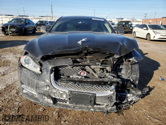 2014 Jaguar XJ Portfolio with VIN SAJWJ2GD6E8V73491, listed as a Copart auction lot 42472345 with 68,747 mi miles and Salvage title. Bid and sale history available at DreamBid. Image 5.