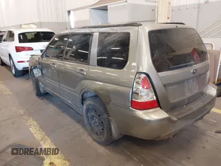 2007 Subaru Forester X w/Premium Pkg with VIN JF1SG65657H719525, listed as a IAAI auction lot 41696437 with 217,895 mi miles. Bid and sale history available at carsss.com. Image 3.
