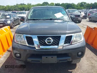 2015 Nissan Frontier SV с VIN 1N6AD0EV5FN742934, выставлен на аукционе IAAI как лот 42534199 с пробегом 231 400 миль миль и . История ставок и продаж доступна на DreamBid. Изображение 12.