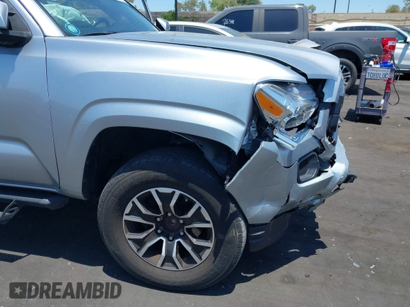 2022 Toyota Tacoma SR with VIN 3TYAX5GN4NT037625, listed as a IAAI auction lot 42382411 with 49,703 mi miles and . Bid and sale history available at DreamBid. Image 12.