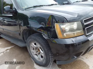 2007 Chevrolet Avalanche LS with VIN 3GNEC12087G204834, listed as a IAAI auction lot 42144606 with Not provided miles and . Bid and sale history available at DreamBid. Image 6.