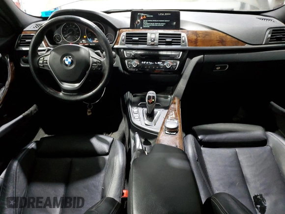 2016 BMW 3 Series 328i xDrive z VIN WBA8E3G57GNU03863, wystawiony jako Copart lot #43812935 z przebiegiem 79 616 mil mil oraz Szkoda całkowita • Salvage title. Historia ofert i sprzedaży dostępna na DreamBid. Obrazek 8.