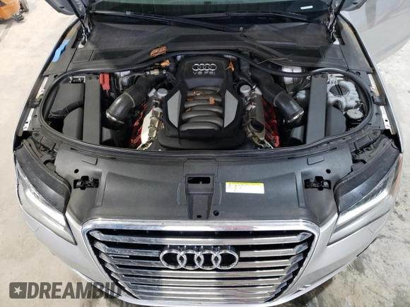 2012 Audi A8 z VIN WAURVAFD4CN038599, wystawiony jako Copart lot #59554025 z przebiegiem 93 334 mil mil oraz Szkoda całkowita • Salvage title. Historia ofert i sprzedaży dostępna na DreamBid. Obrazek 11.