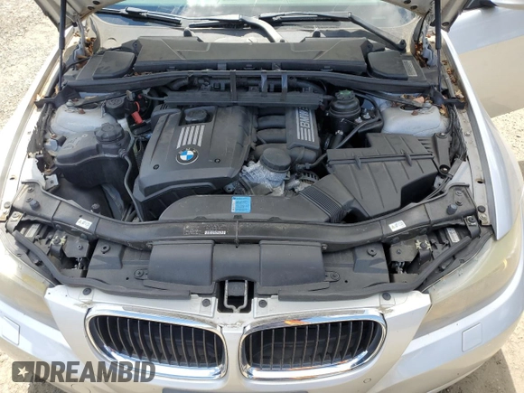 2011 BMW 3 Series 328i xDrive with VIN WBAUU3C51BA541860, listed as a Copart auction lot 53249775 with 108,462 mi miles and Clean title. Bid and sale history available at DreamBid. Image 11.