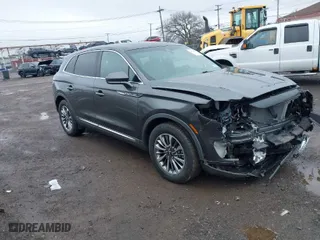 2019 Lincoln Nautilus Select with VIN 2LMPJ8K91KBL61745, listed as a IAAI auction lot 42020381 with 20,080 mi miles. Bid and sale history available at carsss.com. Image 1.