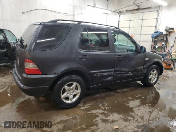 1999 Mercedes-Benz M-Class with VIN 4JGAB54E3XA101177, listed as a Copart auction lot 78703184 with 236,957 mi miles and Salvage Title. Bid and sale history available at carsss.com. Image 3.