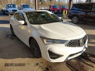 2019 Acura ILX w/Premium/A-Spec Pkg with VIN 19UDE2F8XKA001182, listed as a IAAI auction lot 41506995 with 72,877 mi miles. Bid and sale history available at carsss.com. Image 1.
