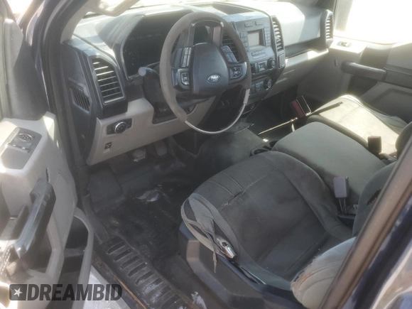 2015 Ford F-150 XL z VIN 1FTMF1C81FFA39077, wystawiony jako Copart lot #49665235 z przebiegiem 187 613 mil mil oraz Czysty tytuł • Clean title. Historia ofert i sprzedaży dostępna na DreamBid. Obrazek 8.