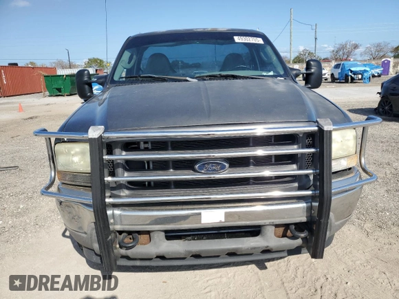2004 Ford F-250 XL z VIN 1FTNF20L74EA08048, wystawiony jako Copart lot #49302705 z przebiegiem 232 336 mil mil oraz Szkoda całkowita • Salvage title. Historia ofert i sprzedaży dostępna na DreamBid. Obrazek 5.