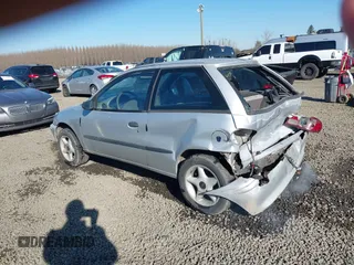 1999 Suzuki Swift z VIN 2S2AB21H9X6600313, wystawiony jako IAAI lot #41430319 z przebiegiem 149 795 mil mil oraz . Historia ofert i sprzedaży dostępna na DreamBid. Obrazek 3.