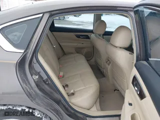 2013 Nissan Altima 2.5 SL with VIN 1N4AL3AP8DN541191, listed as a IAAI auction lot 41200461 with 125,409 mi miles. Bid and sale history available at carsss.com. Image 8.