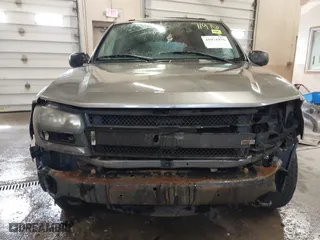 2005 Chevrolet TrailBlazer LT with VIN 1GNDT13S052265841, listed as a IAAI auction lot 41971976 with 1 mi miles. Bid and sale history available at carsss.com. Image 13.
