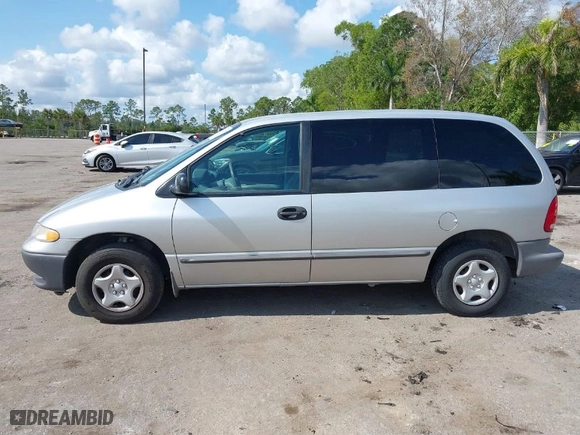 2000 Dodge Caravan with VIN 2B4GP253XYR650106, listed as a IAAI auction lot 41491279 with 203,841 mi miles. Bid and sale history available at carsss.com. Image 14.