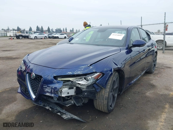 2018 Alfa Romeo Giulia Ti with VIN ZARFAECN7J7595990, listed as a IAAI auction lot 41454897 with 85,239 mi miles. Bid and sale history available at carsss.com. Image 23.