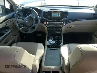 2022 Honda Pilot Touring 7-Passenger with VIN 5FNYF5H65NB011768, listed as a Copart auction lot 74134503 with 27,517 mi miles and Salvage title. Bid and sale history available at DreamBid. Image 8.