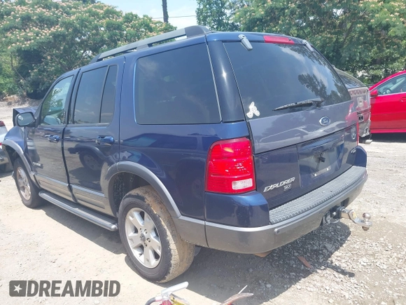 2005 Ford Explorer XLT with VIN 1FMZU63K85UB39302, listed as a IAAI auction lot 42480621 with 171,064 mi miles and . Bid and sale history available at DreamBid. Image 3.