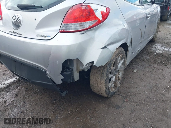 2017 Hyundai Veloster with VIN KMHTC6AD6HU310694, listed as a IAAI auction lot 41734446 with 99,432 mi miles. Bid and sale history available at carsss.com. Image 6.