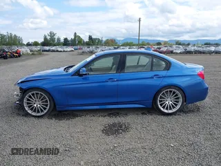 2013 BMW 3 Series 335i xDrive с VIN WBA3B9C58DF587907, выставлен на аукционе IAAI как лот 42047184 с пробегом 114 690 миль миль и . История ставок и продаж доступна на DreamBid. Изображение 15.