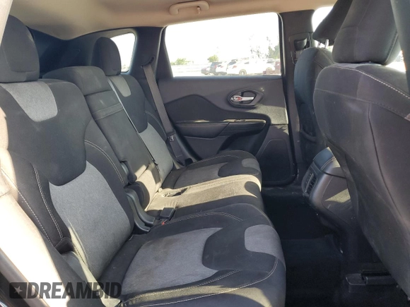 2014 Jeep Cherokee Latitude z VIN 1C4PJMCS4EW310737, wystawiony jako Copart lot #52771625 z przebiegiem 174 372 mil mil oraz Czysty tytuł • Clean title. Historia ofert i sprzedaży dostępna na DreamBid. Obrazek 11.