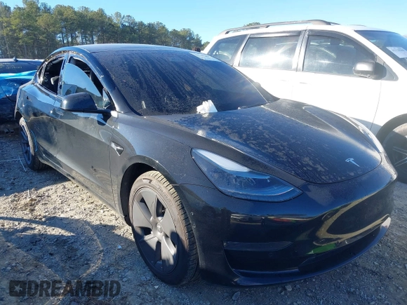 2022 Tesla Model 3 with VIN 5YJ3E1EA9NF147836, listed as a IAAI auction lot 41363603 with 28,748 mi miles. Bid and sale history available at carsss.com. Image 1.