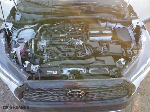 2024 Toyota Corolla Cross L with VIN 7MUAAAAG8RV101225, listed as a Copart auction lot 46703425 with 5,626 mi miles and Salvage Title. Bid and sale history available at carsss.com. Image 12.