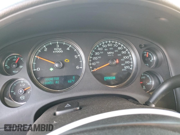 2009 Chevrolet Suburban LT w/2LT with VIN 1GNFK26359J119663, listed as a Copart auction lot 73777444 with 180,851 mi miles and Salvage Title. Bid and sale history available at carsss.com. Image 9.