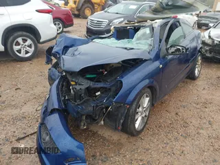 2008 Saturn Astra XR z VIN W08AT271785057714, wystawiony jako IAAI lot #41957121 z przebiegiem Nie podano mil oraz . Historia ofert i sprzedaży dostępna na DreamBid. Obrazek 6.