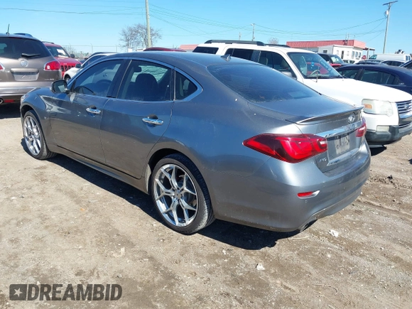 2018 Infiniti Q70 Luxe with VIN JN1BY1AR6JM220065, listed as a IAAI auction lot 41665033 with 135,905 mi miles and . Bid and sale history available at DreamBid. Image 3.