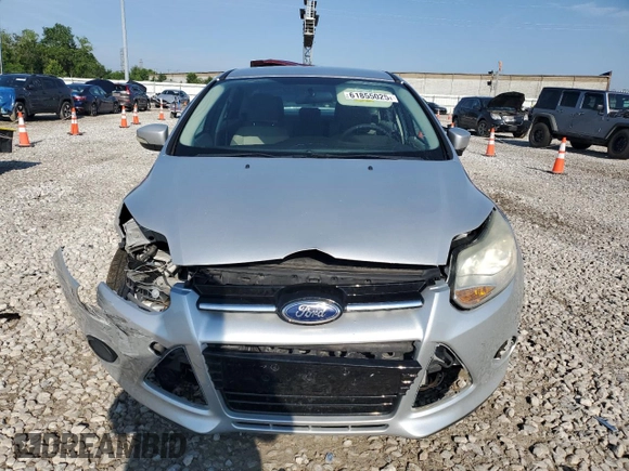 2013 Ford Focus SE with VIN 1FADP3F20DL142026, listed as a Copart auction lot 61855025 with 148,851 mi miles and Salvage title. Bid and sale history available at DreamBid. Image 5.