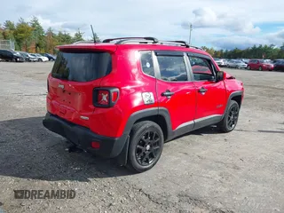 2021 Jeep Renegade Latitude with VIN ZACNJDBB8MPM76728, listed as a IAAI auction lot 40611424 with 49,781 mi miles and . Bid and sale history available at DreamBid. Image 4.