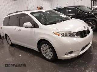 2015 Toyota Sienna XLE с VIN 5TDYK3DC3FS532593, выставлен на аукционе IAAI как лот 42126016 с пробегом 80 843 миль миль и . История ставок и продаж доступна на DreamBid. Изображение 1.