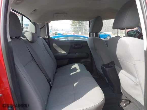 2018 Toyota Tacoma SR with VIN 5TFCZ5AN5JX156019, listed as a IAAI auction lot 38810875 with 76,805 mi miles. Bid and sale history available at carsss.com. Image 8.