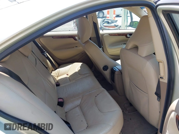 2005 Volvo S60 с VIN YV1RS592952441652, выставлен на аукционе IAAI как лот 42417094 с пробегом 174 894 миль миль и . История ставок и продаж доступна на DreamBid. Изображение 8.