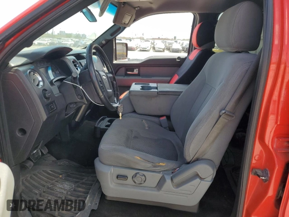 2012 Ford F-150 XL z VIN 1FTFW1CF3CKE05552, wystawiony jako Copart lot #50064355 z przebiegiem 183 808 mil mil oraz Szkody całkowita. Historia ofert i sprzedaży dostępna na DreamBid. Obrazek 7.
