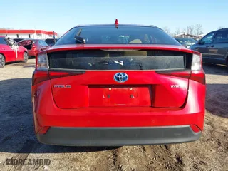 2020 Toyota Prius L Eco with VIN JTDKARFU3L3122388, listed as a IAAI auction lot 41649358 with 30,945 mi miles. Bid and sale history available at carsss.com. Image 17.