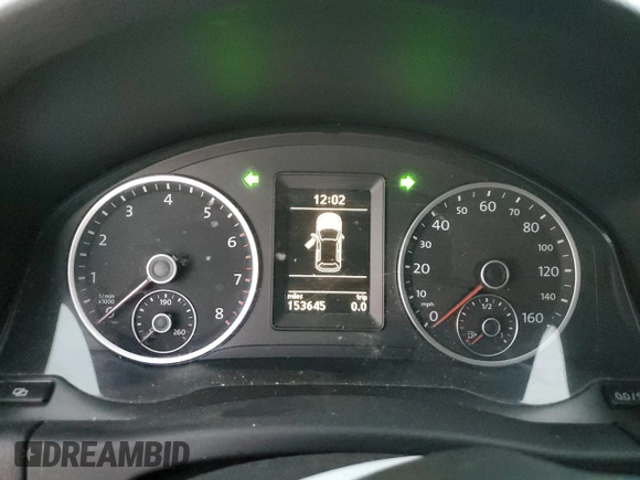 2010 Volkswagen Tiguan Wolfsburg Edition with VIN WVGAV7AX5AW002900, listed as a Copart auction lot 86214514 with 153,645 mi miles and Salvage title. Bid and sale history available at DreamBid. Image 9.
