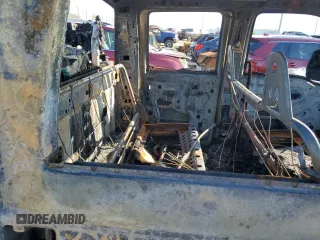2006 Ford F-250 XL z VIN 1FTSW21516EB67766, wystawiony jako Copart lot #58045895 z przebiegiem Nie podano mil oraz Szkoda całkowita • Salvage title. Historia ofert i sprzedaży dostępna na DreamBid. Obrazek 10.