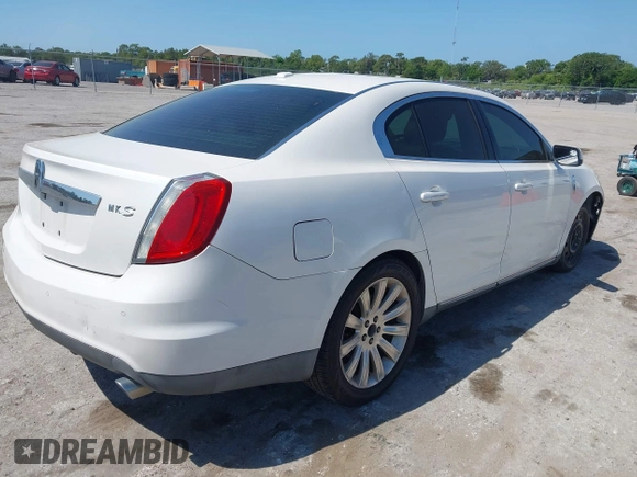 2010 Lincoln MKS with VIN 1LNHL9DR7AG608819, listed as a IAAI auction lot 42144751 with 283,924 mi miles and . Bid and sale history available at DreamBid. Image 4.