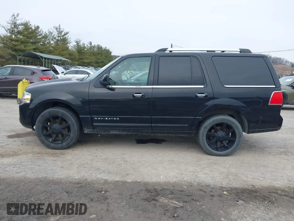 2012 Lincoln Navigator z VIN 5LMJJ2J50CEL04050, wystawiony jako IAAI lot #41659496 z przebiegiem 177 120 mil mil oraz . Historia ofert i sprzedaży dostępna na DreamBid. Obrazek 14.