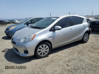 2014 Toyota Prius One z VIN JTDKDTB39E1574698, wystawiony jako Copart lot #59623765 z przebiegiem 130 177 mil mil oraz Szkoda całkowita • Salvage title. Historia ofert i sprzedaży dostępna na DreamBid. Obrazek 1.