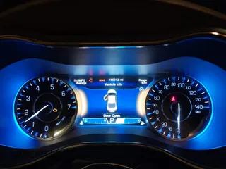 2015 Chrysler 200 C with VIN 1C3CCCEG5FN540181, listed as a IAAI auction lot 41864651 with 165,012 mi miles. Bid and sale history available at carsss.com. Image 7.