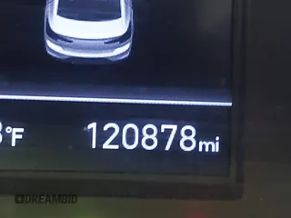 2020 Hyundai Elantra SEL z VIN 5NPD84LF9LH551715, wystawiony jako IAAI lot #41705596 z przebiegiem 120 878 mil mil oraz . Historia ofert i sprzedaży dostępna na DreamBid. Obrazek 7.
