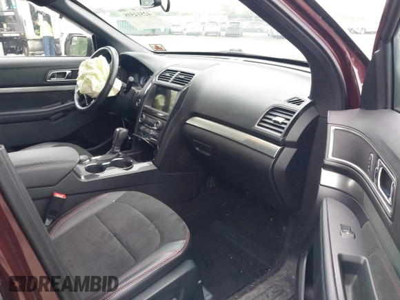 2018 Ford Explorer XLT with VIN 1FM5K8DH5JGC61496, listed as a IAAI auction lot 42514598 with 91,557 mi miles and . Bid and sale history available at DreamBid. Image 5.