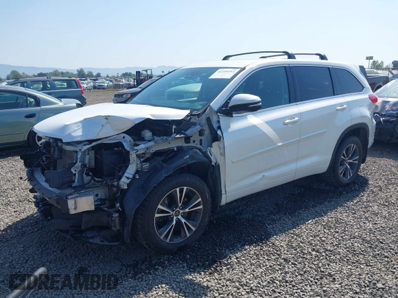 2018 Toyota Highlander LE с VIN 5TDBZRFH4JS907963, выставлен на аукционе IAAI как лот 42160263 с пробегом 42 074 миль миль и . История ставок и продаж доступна на DreamBid. Изображение 2.