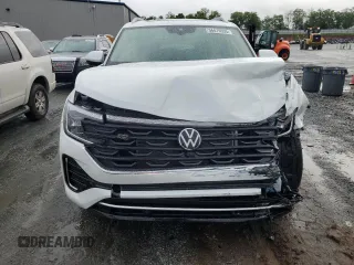 2025 Volkswagen Atlas SE with VIN 1V2FR2CA5SC545885, listed as a Copart auction lot 56670505 with 1,772 mi miles and Salvage title. Bid and sale history available at DreamBid. Image 5.