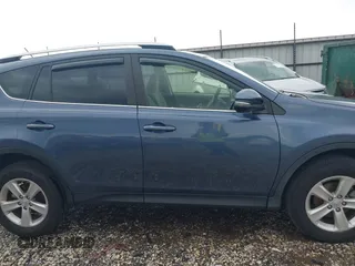 2013 Toyota RAV4 XLE with VIN JTMRFREV3DD038061, listed as a IAAI auction lot 42129300 with 79,064 mi miles and . Bid and sale history available at DreamBid. Image 14.